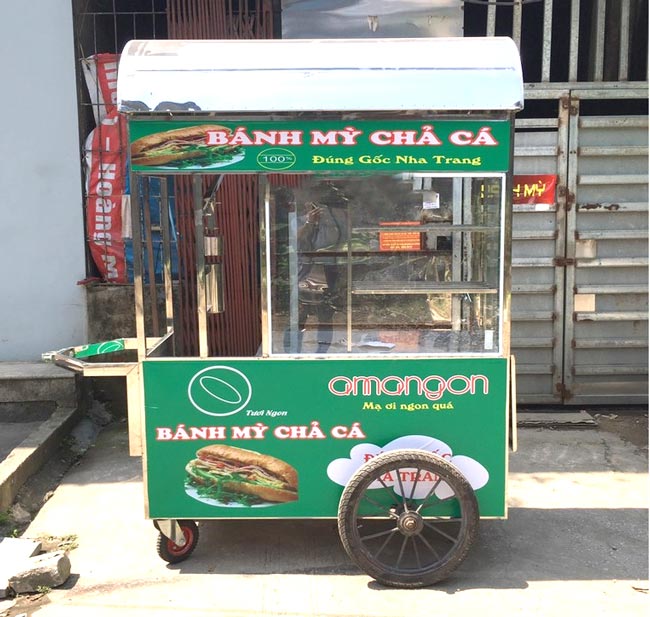 xe bánh mì chả cả decal đẹp