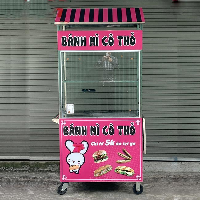 Xe bánh mì cô Thỏ hồng