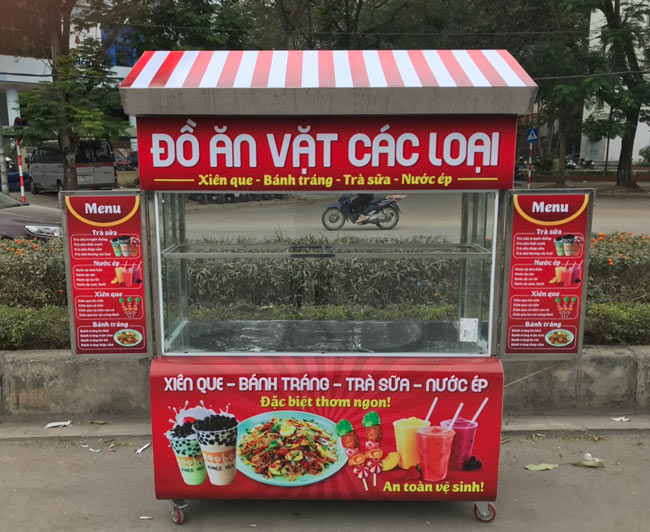 Tủ kính bán đồ ăn vặt