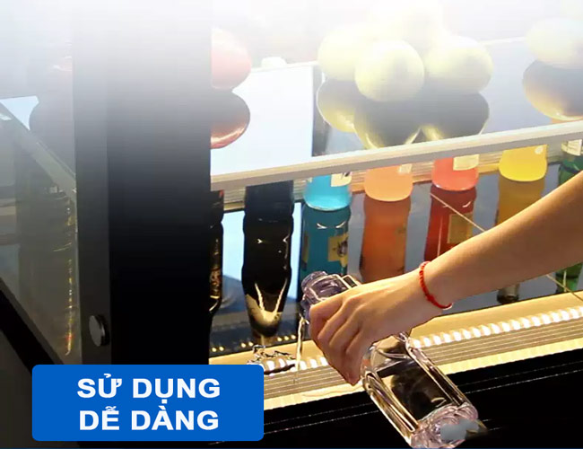 Sử dụng tủ bánh kem 3 tầng