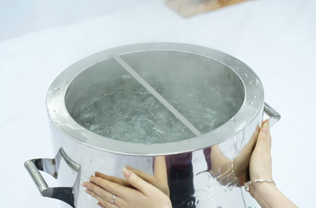 th&agrave;nh nồi nấu nước l&egrave;o 2 ngăn