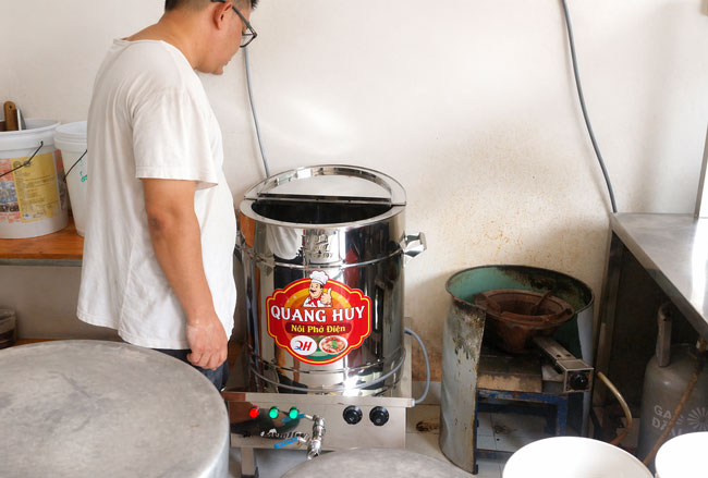 Nồi phở điện Quang Huy