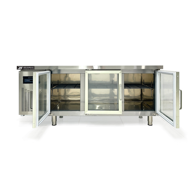 Tủ mát bàn chặt 1m8 330L làm lạnh trực tiếp